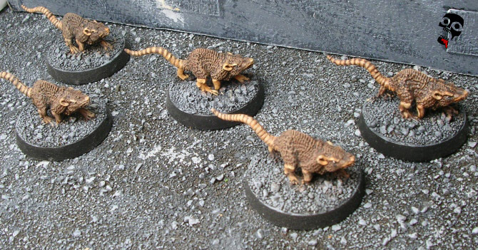 Rat swarm rats from Games Workshop painted by Neldoreth - An Hour of Wolves & Shattered Shields